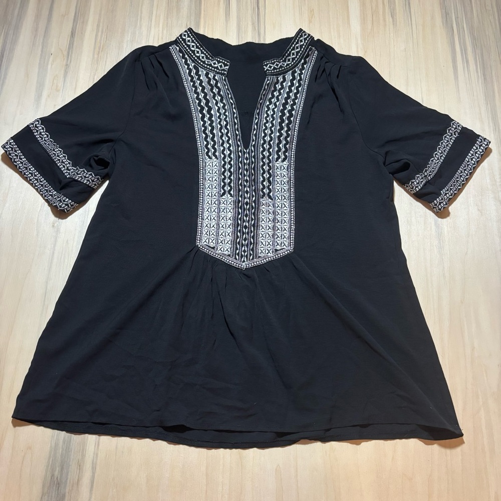 Black Embroidered Women's Tunic - Picture 3 of 5